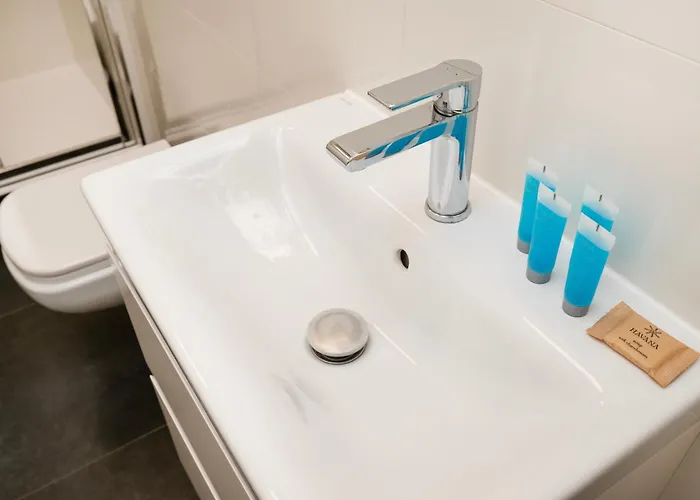 Plac Niepodleglosci Comfort * 罗兹